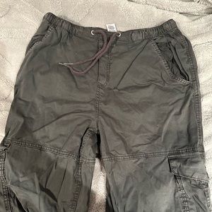 Garage Cargos